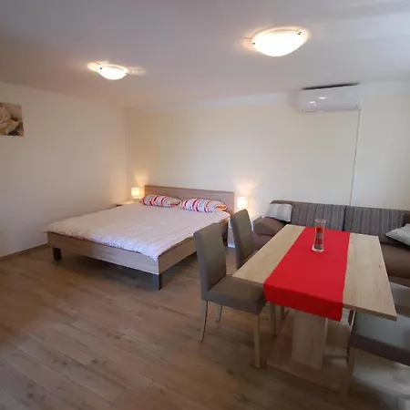 Holiday home Studio Fuer 3 Personen Ca 32 Qm In Sveti Vid-miholjice, Kvarner Bucht Krk Sveti Vid-Miholjice