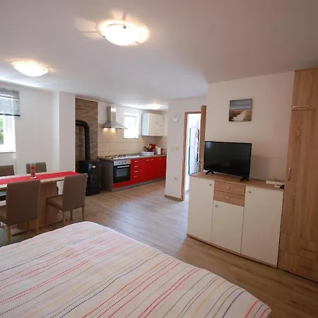Feriehus Studio Fuer 3 Personen Ca 32 Qm In Sveti Vid-miholjice, Kvarner Bucht Krk *