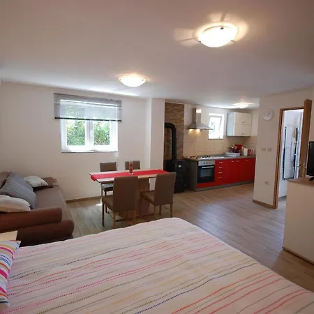 Studio Fuer 3 Personen Ca 32 Qm In Sveti Vid-miholjice, Kvarner Bucht Krk Сasa de vacaciones *